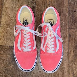 Vans Old Skool hot pink- size 9 women’s/7.5 men’s